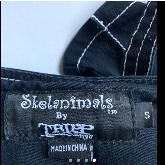 Tripp Skeleanimals Skirt Collectors Size Small - Picture 6 of 6